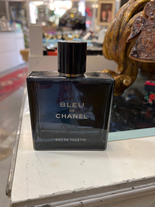 Boccetta di profumo vuota