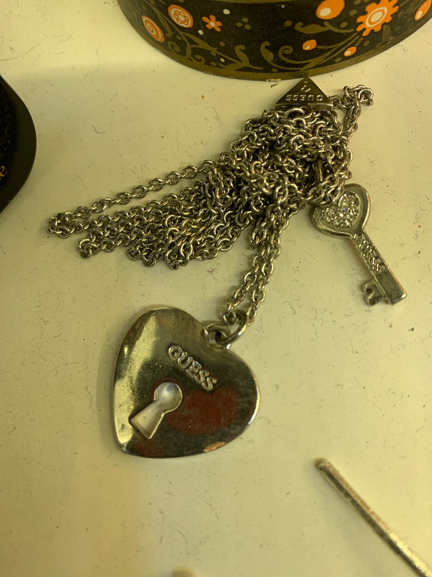 COLLANA GUESS