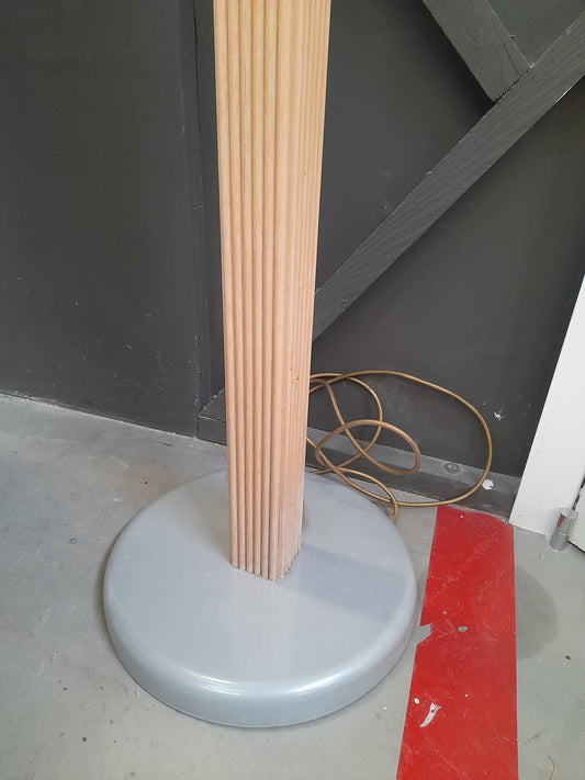 LAMPADA da terra in legno