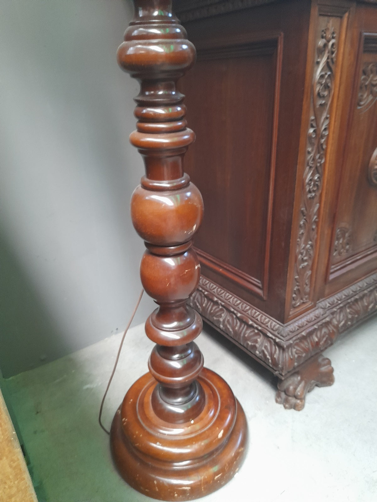 LAMPADA da terra in legno