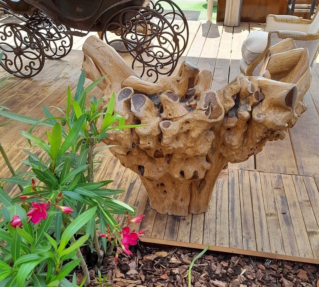 TRONO in legno