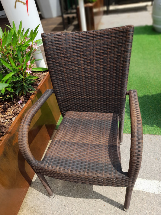 SEDIA in resina marrone