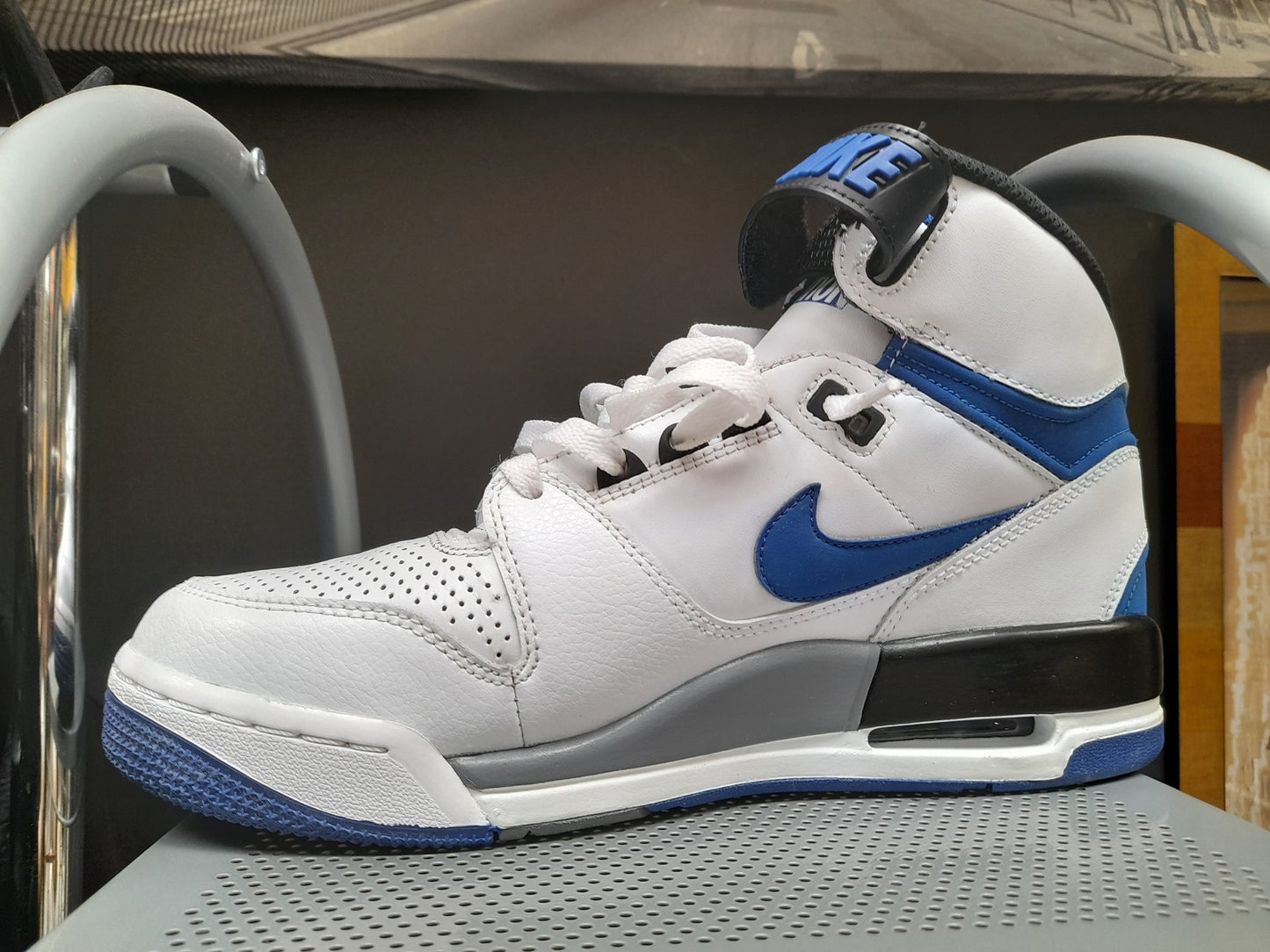 NIKE AIR REVOLUTION White Game Royal