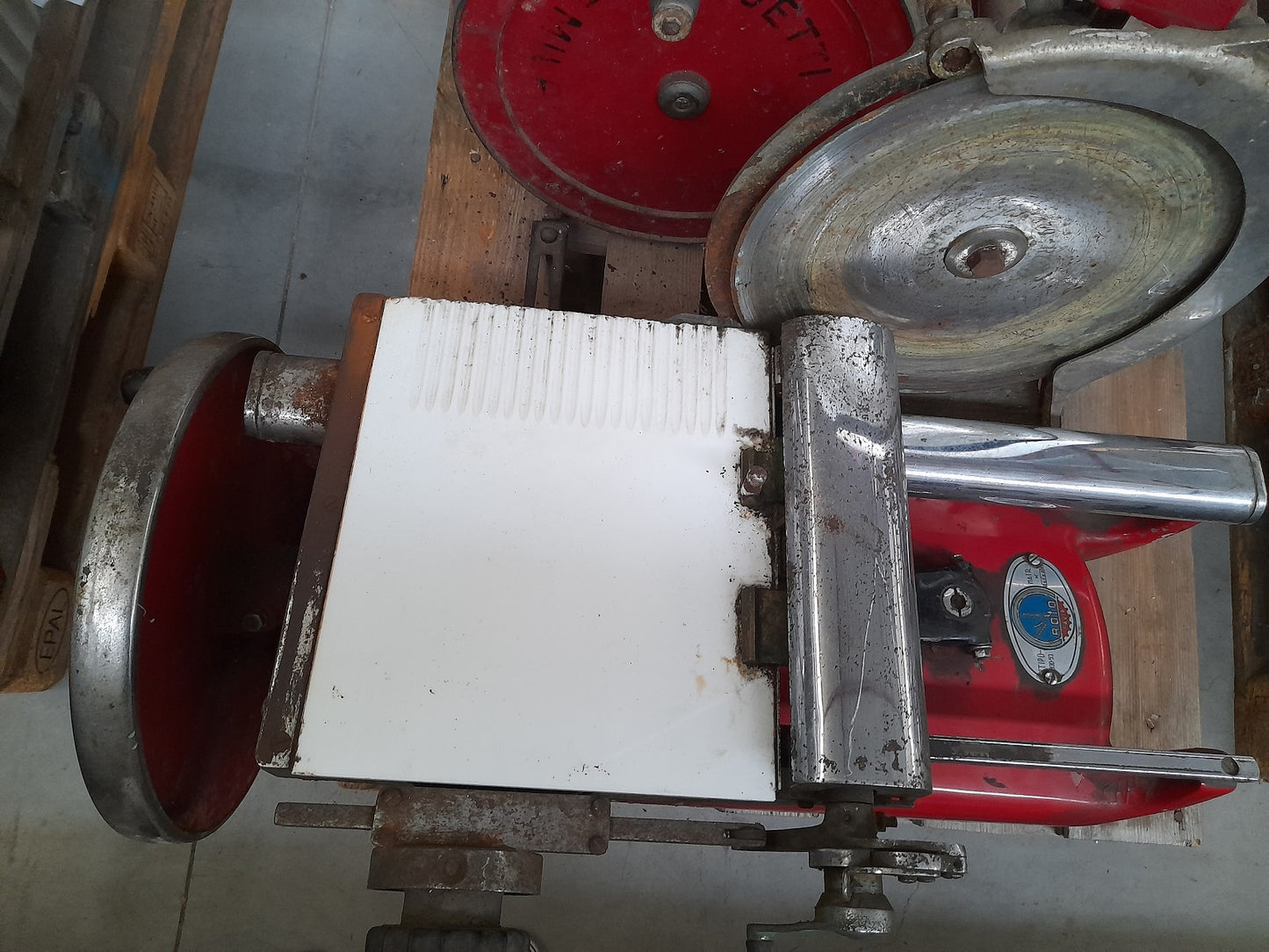 ROTO PAVIA affettatrice a volano