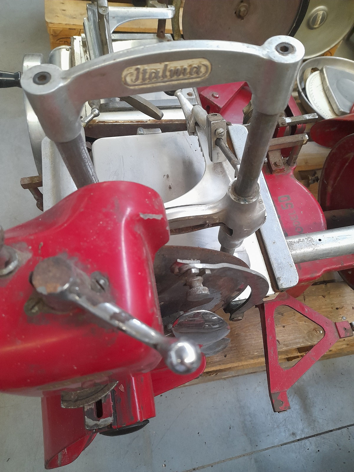 VAN-DALL mod. 50 affettatrice a volano