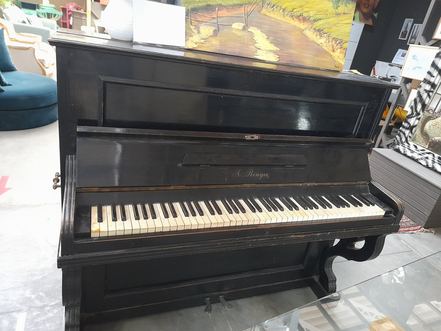 A. ROUGES pianoforte verticale