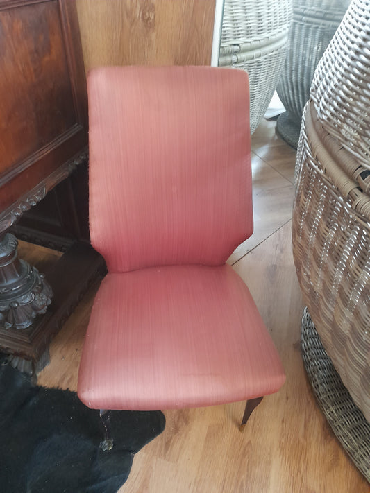 POLTRONCINA in tessuto rosa