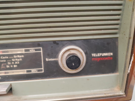 TELEFUNKEN MIGNONETTE RSF radio vintage