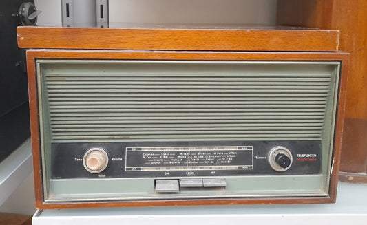TELEFUNKEN MIGNONETTE RSF radio vintage