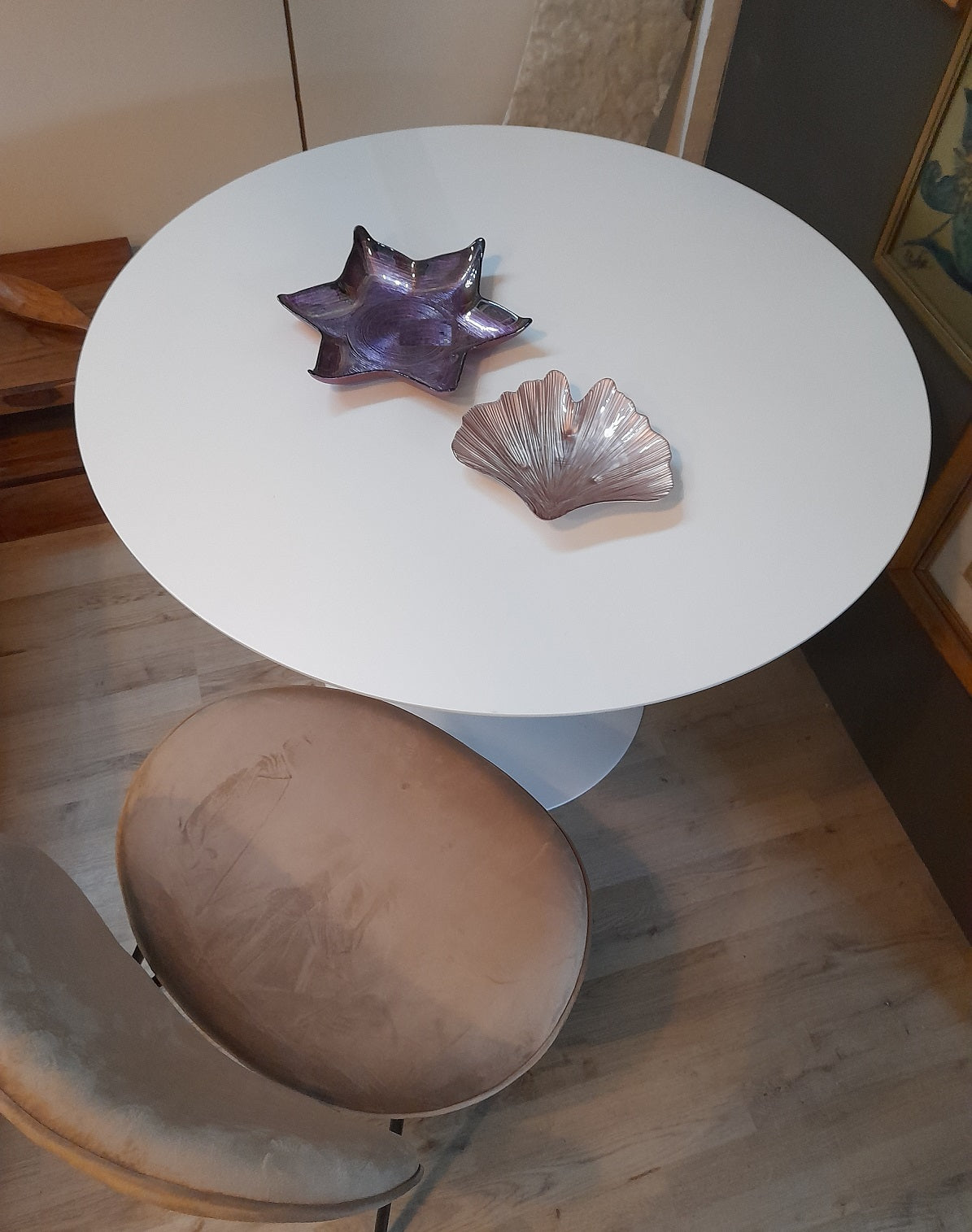 LUNA - Poltrona bassa in velluto beige