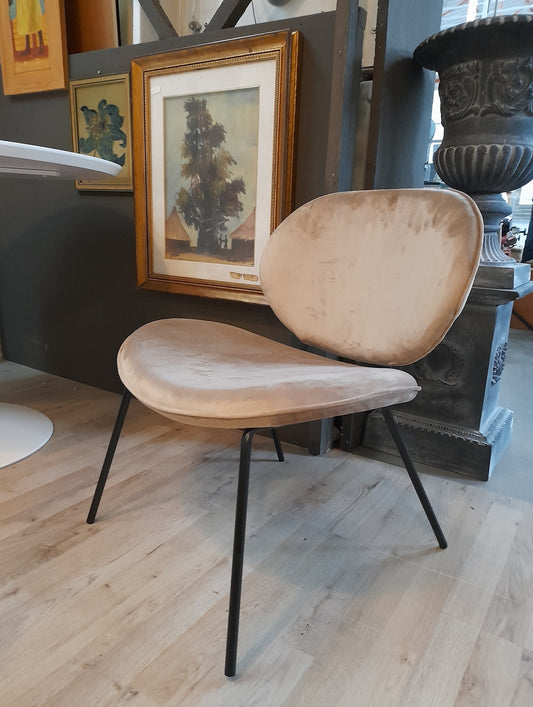 LUNA - Poltrona bassa in velluto beige