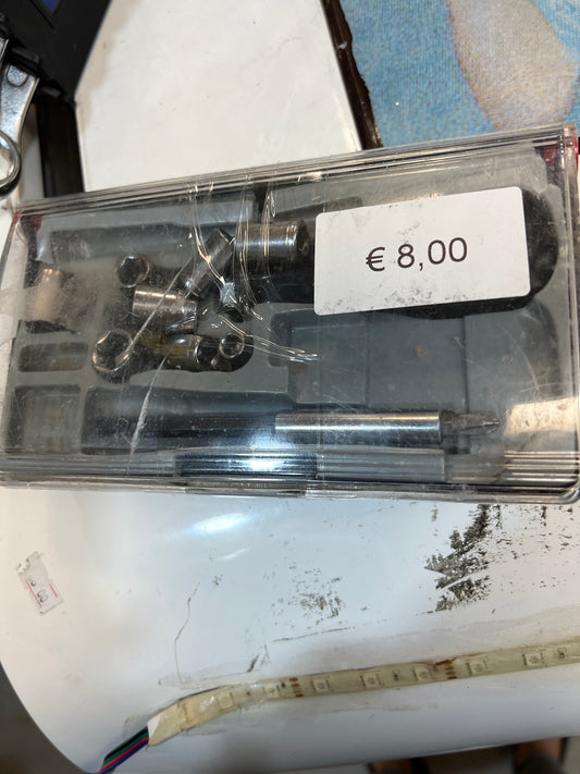 Attrezzo per lavori