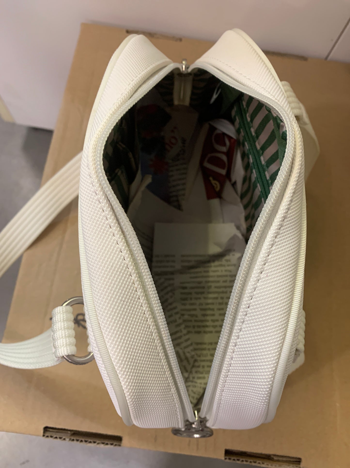 BORSA LOCASTE Elegante e Funzionale