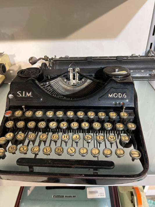 Macchina da scrivere vintage