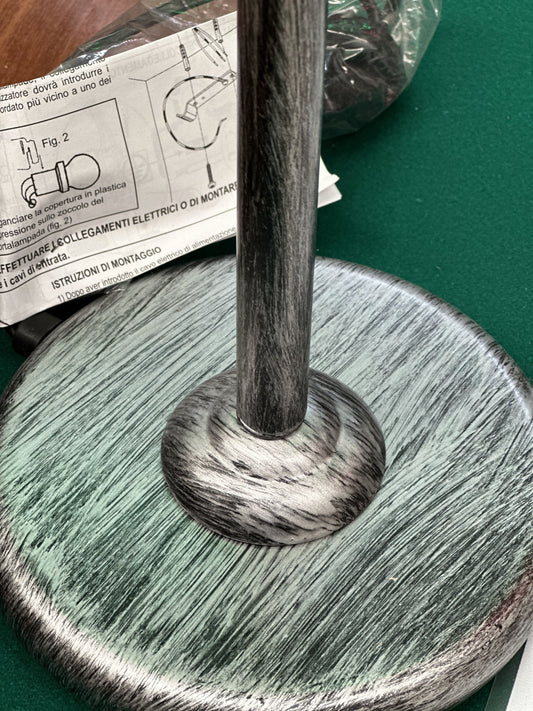 Lampada per comodino in stile Country in ferro