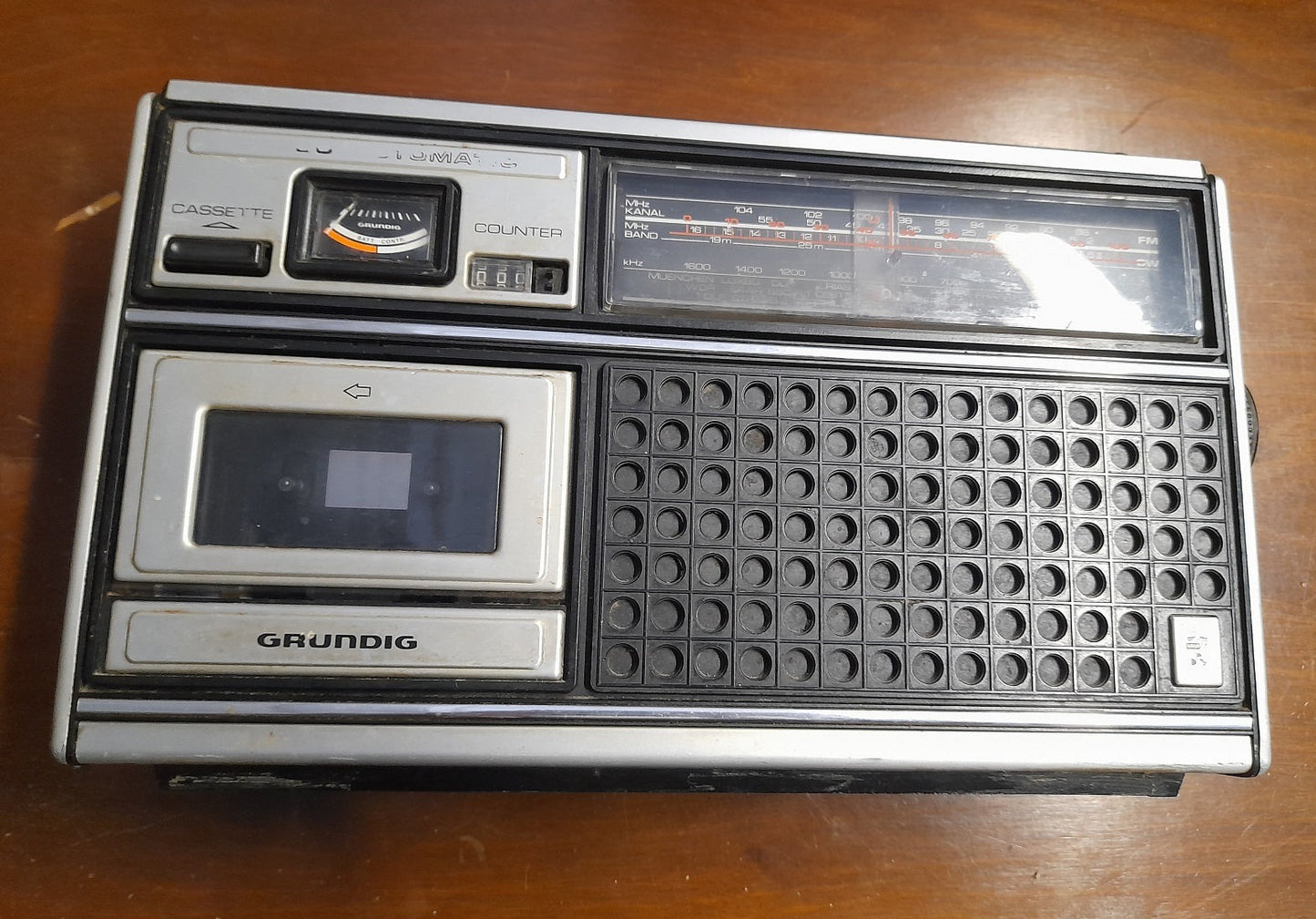 RADIO Grundig C 4200