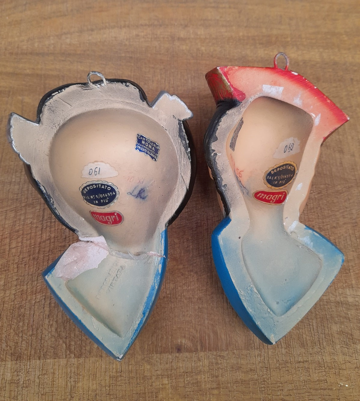 VOLTI Orientali in gesso