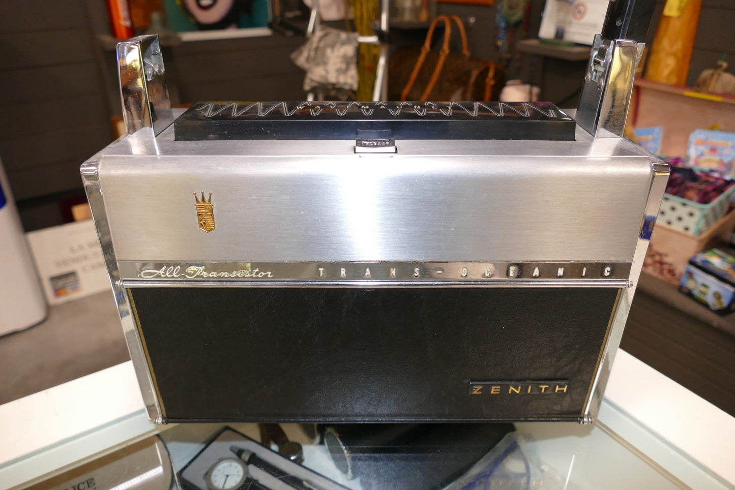 RADIO Zenith Trans-Oceanic Royal 1000