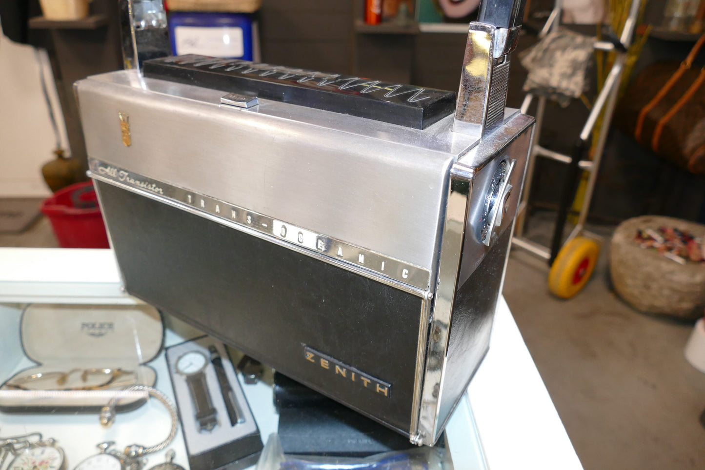 RADIO Zenith Trans-Oceanic Royal 1000