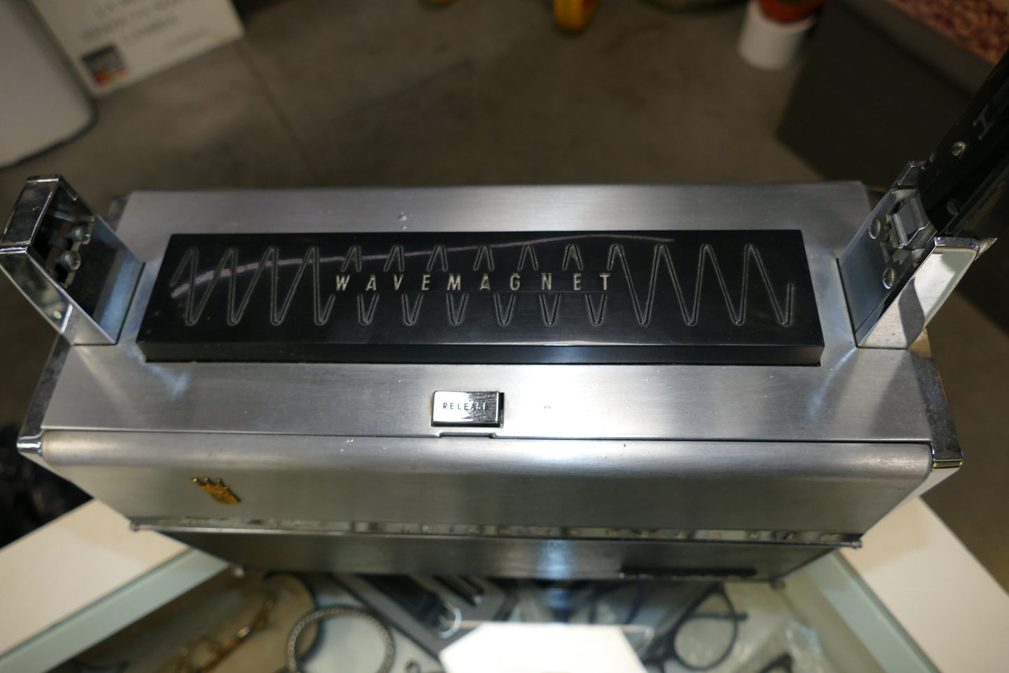 RADIO Zenith Trans-Oceanic Royal 1000