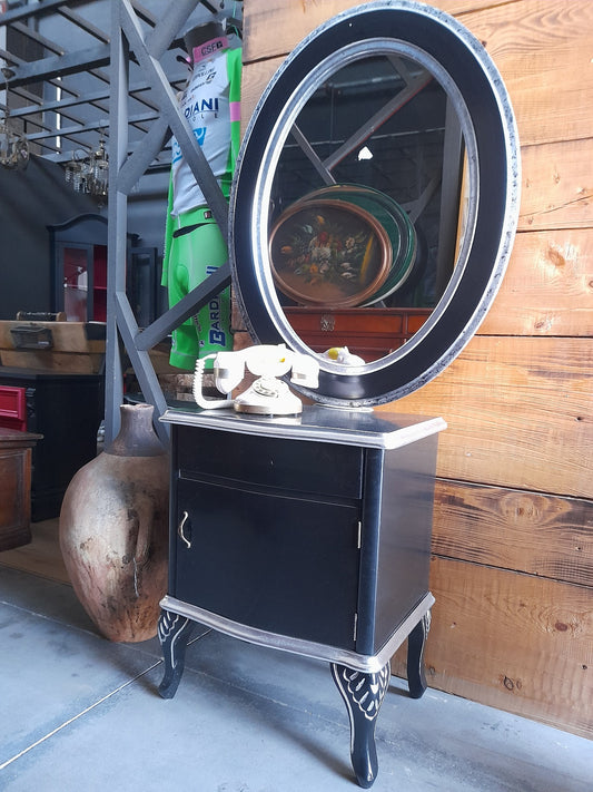 COMODINO Black Mirror