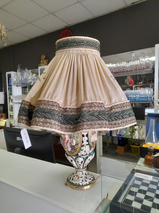 LAMPADA in porcelana