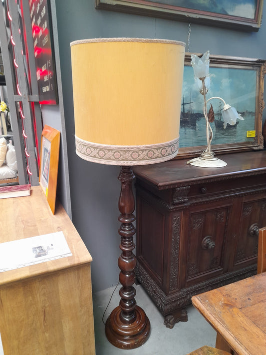 LAMPADA da terra in legno