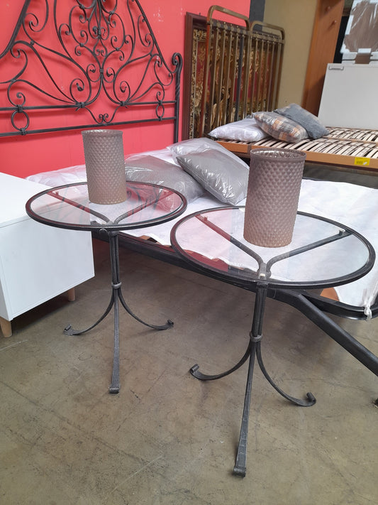 COMODINO ferro battuto e vetro