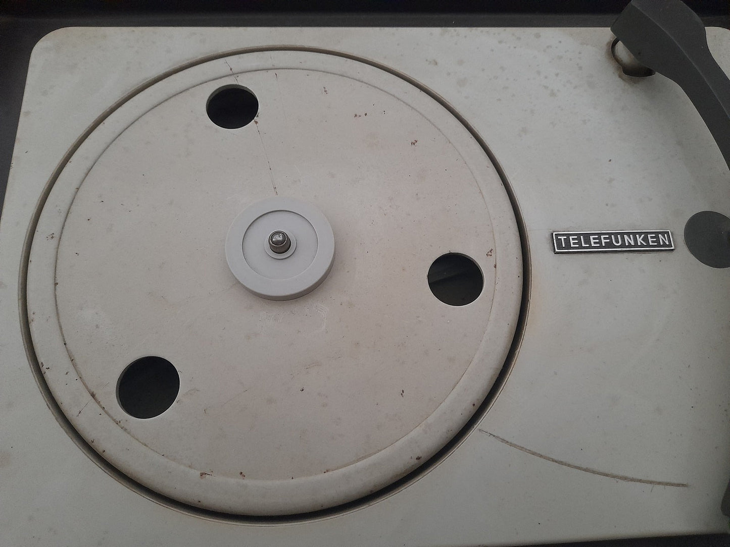 TELEFUNKEN MIGNONETTE RSF radio vintage