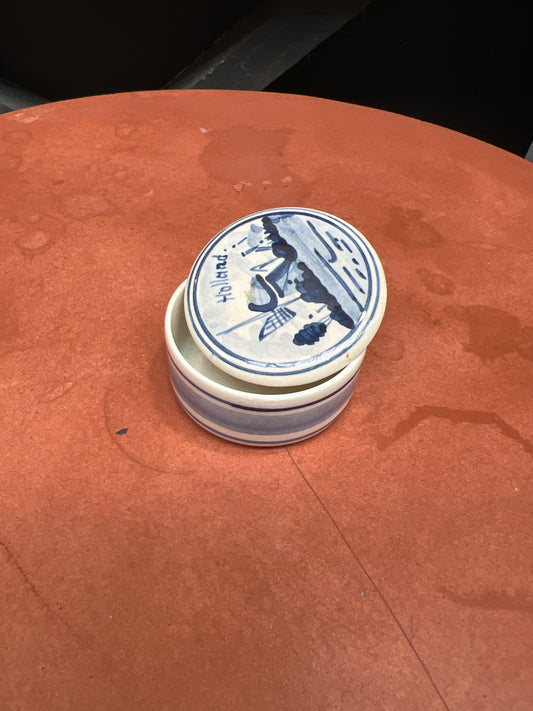 Porta pillole in ceramica
