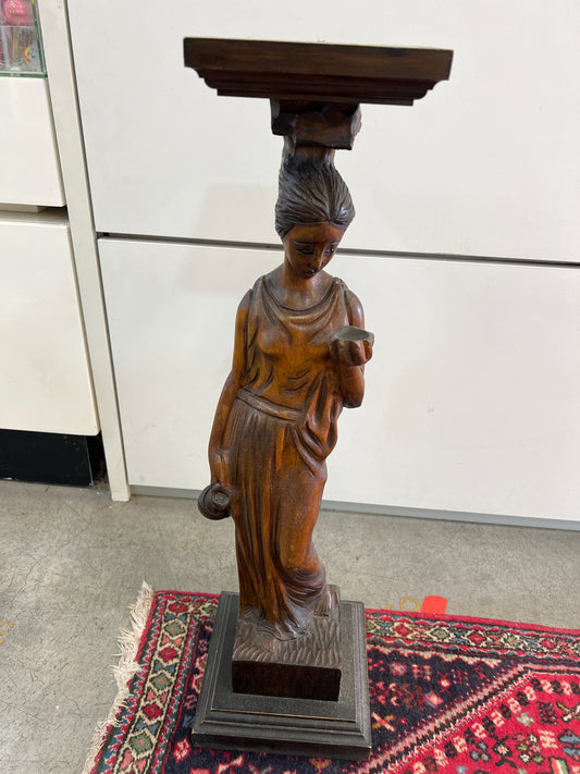 Statua il legno