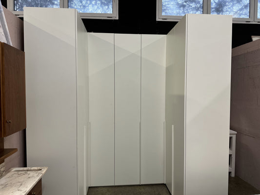 ARMADIO A 2 ANGOLI SU MISURA