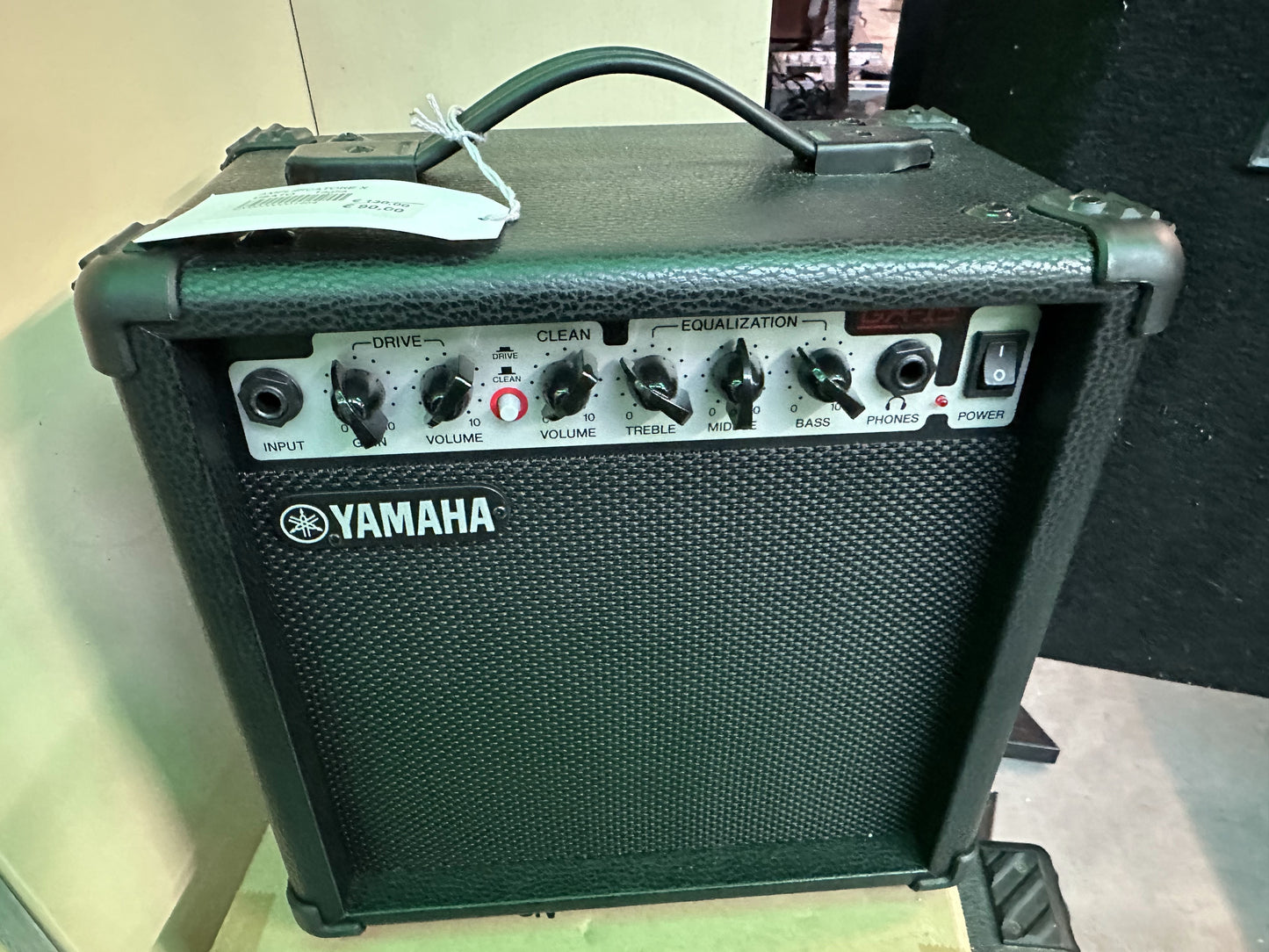 Yamaha GA-15 Chitarra Elettrica