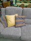 POLTRONESOFA - Divano angolare in tessuto grigio chiaro.