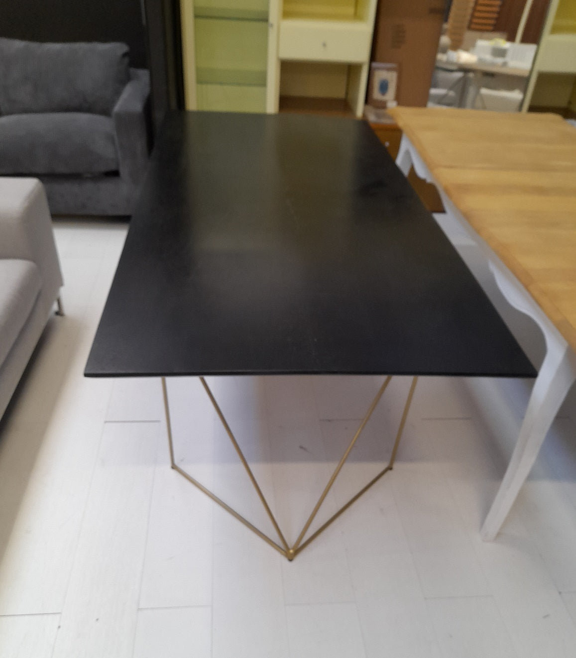 JAGGER - Tavolo da pranzo in legno nero e metallo dorato