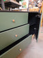 MANAOS - Credenza in mango verde scolpito